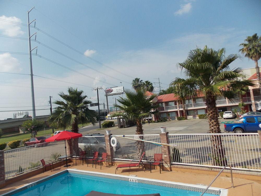 Econo Lodge Inn & Suites Downtown サンアントニオ エクステリア 写真