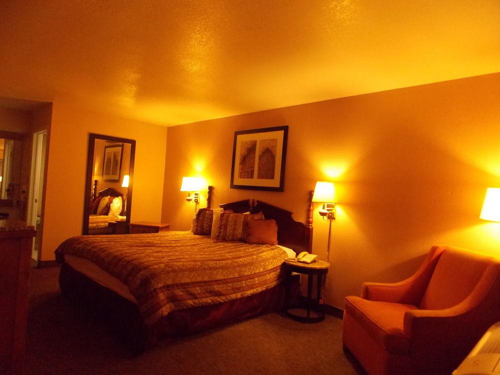 Econo Lodge Inn & Suites Downtown サンアントニオ エクステリア 写真